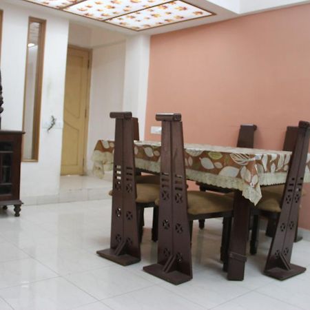 Sohum Habitat Goregaon Exhibition Centre Hotel Mumbai Exterior foto