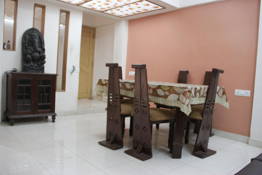 Sohum Habitat Goregaon Exhibition Centre Hotel Mumbai Exterior foto